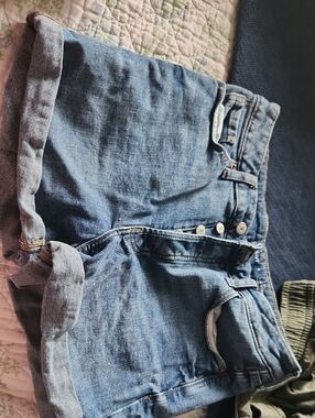 Old Navy Light Blue Rolled-Hem Women's Denim Shorts